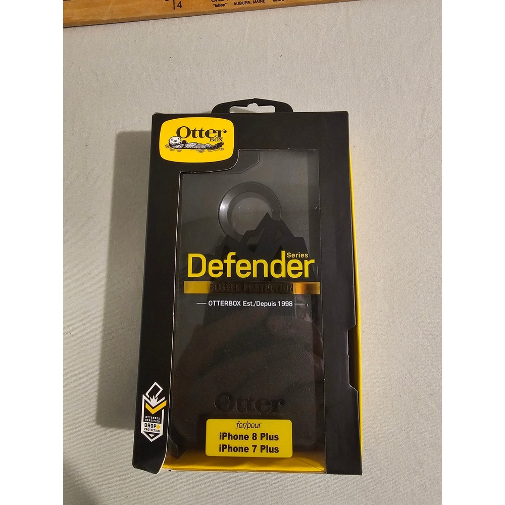 OtterBox iPhone 8 Plus 7 Plus Defender Series Black Rugged Case With Holster